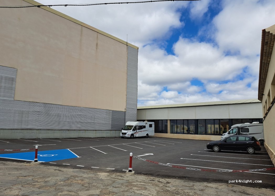(44140) Cantavieja - 18 Plaza Loreto — foto 3