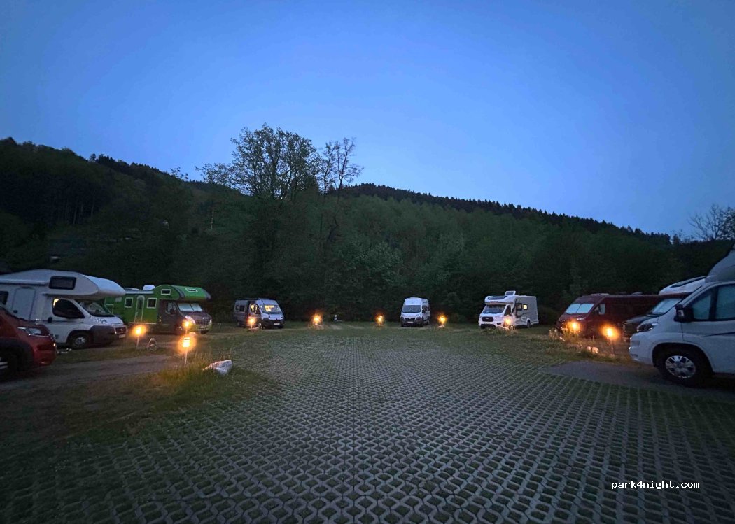 Reisemobilstellplatz An den Heilquellen — foto 3