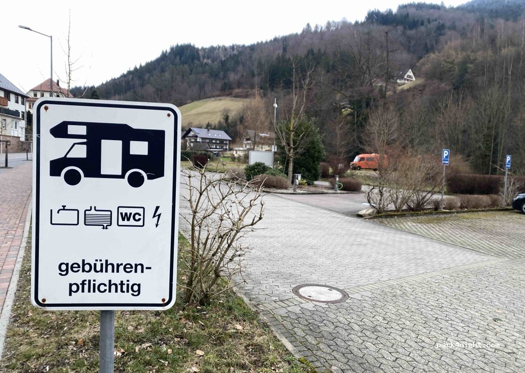 Reisemobilstellplatz An den Heilquellen — foto 5
