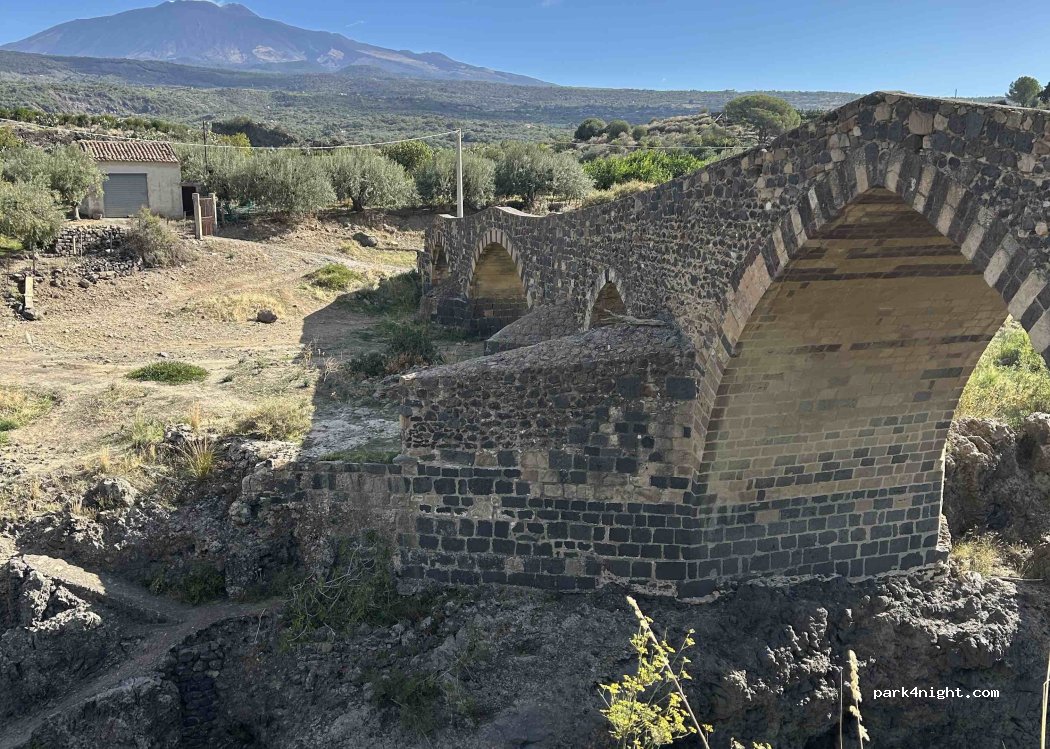 (94010) Centuripe - Strada provinciale Cozzavento-Barbaro-Ponte Saraceni — foto 3