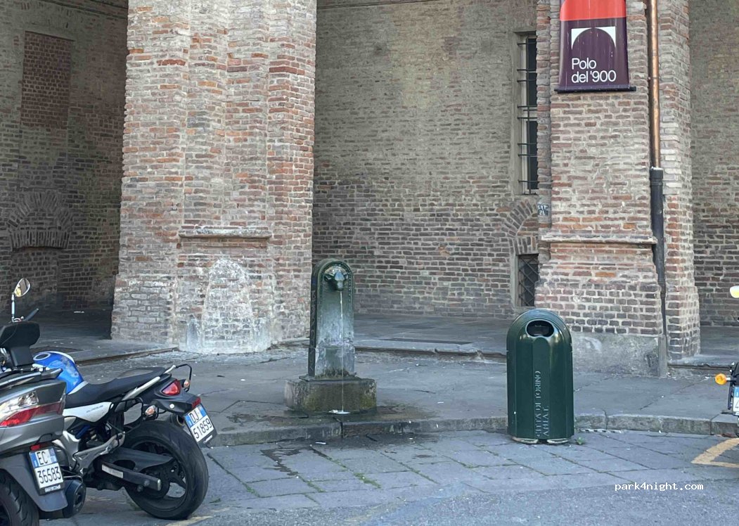 (10140) Turin - Piazzetta Franco Antonicelli — foto