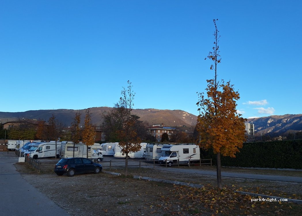 (36061) Bassano del Grappa - 80 Viale Alcide De Gasperi — foto 4