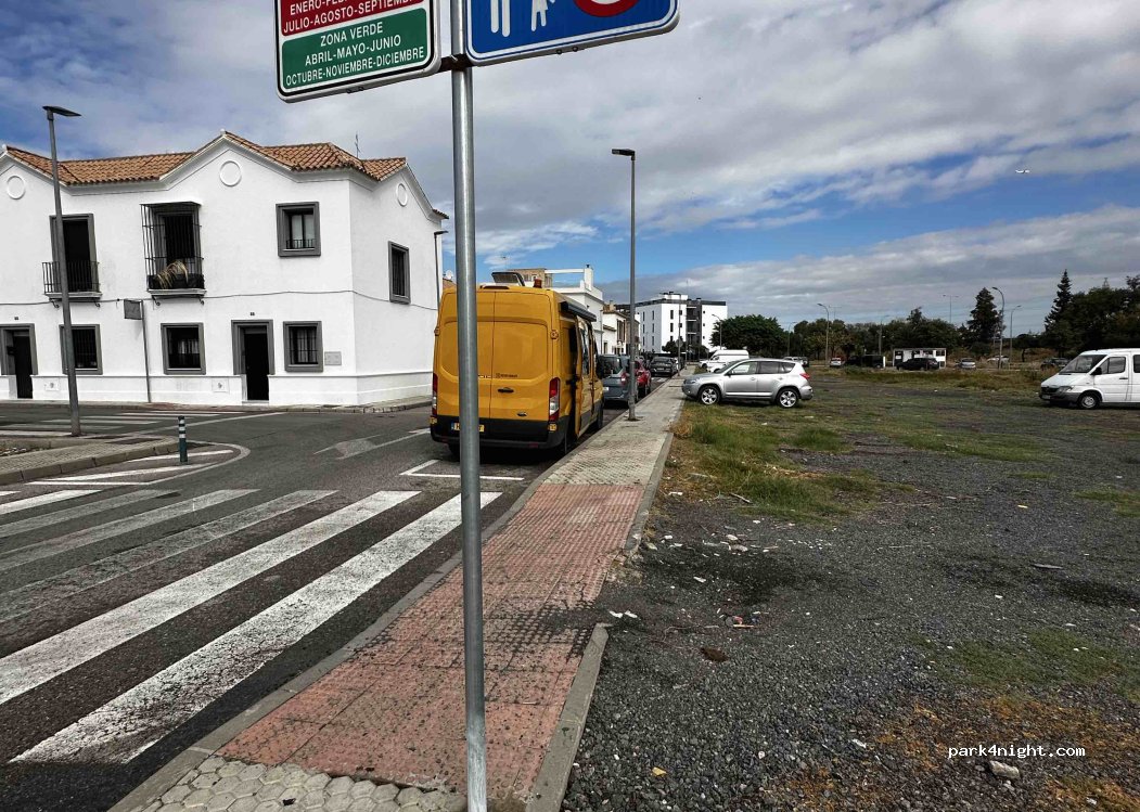 (41900) Camas - Calle Zambrano — foto