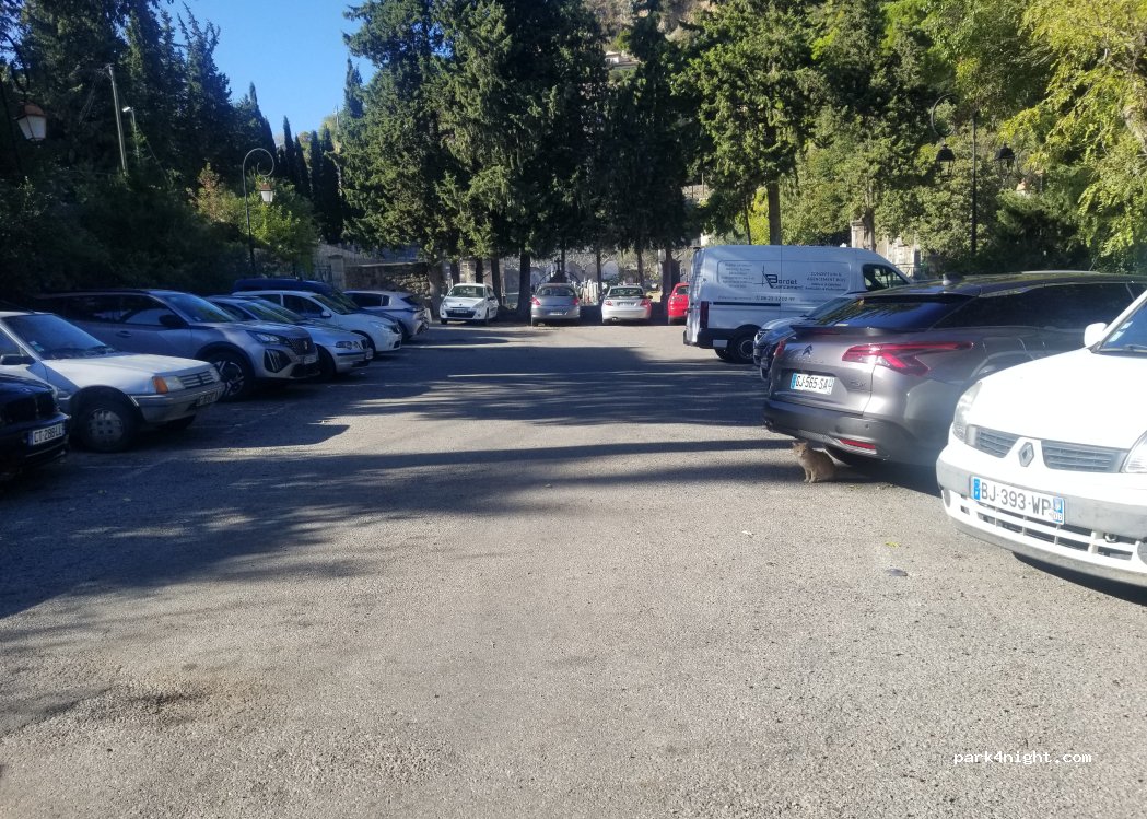 (83570) Cotignac - Rue de l'Araignée — foto