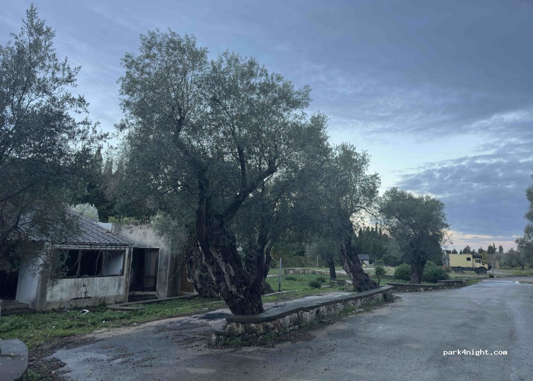 (83560) Krute Ulcinjske - Unnamed road — foto 3