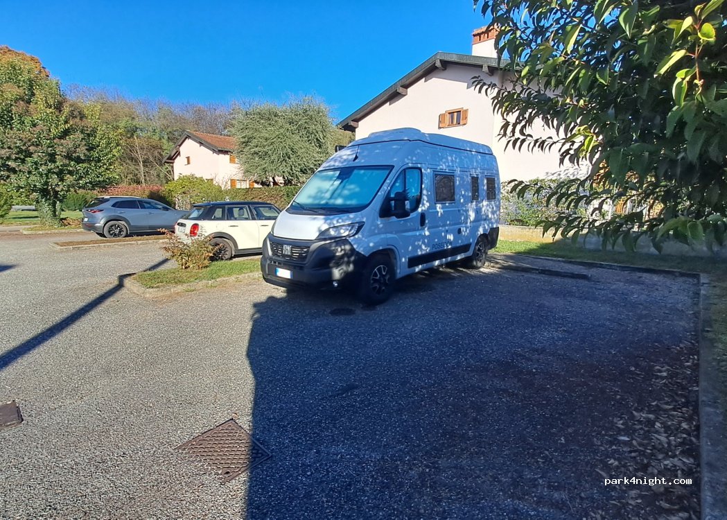 (21018) Sesto Calende - Via alla Piana — foto