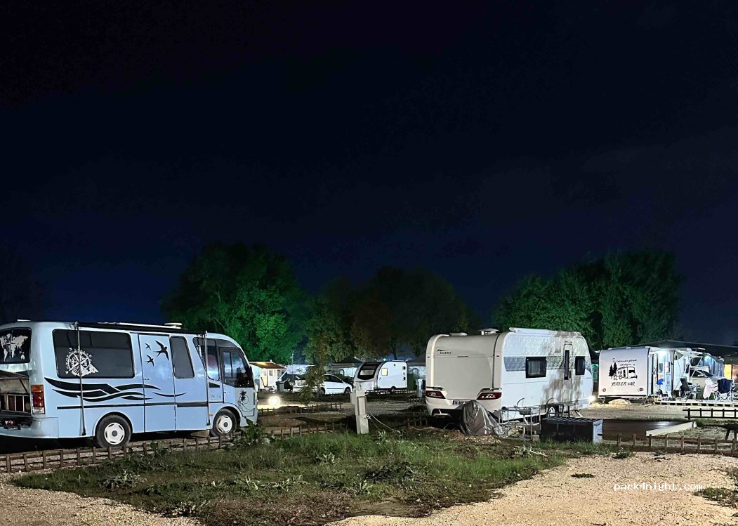 Conti Karavano — foto