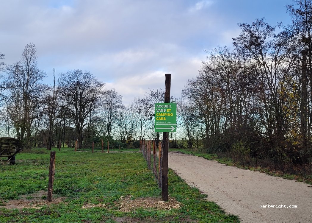 (91490) Milly-la-Forêt - D 1 — foto 2