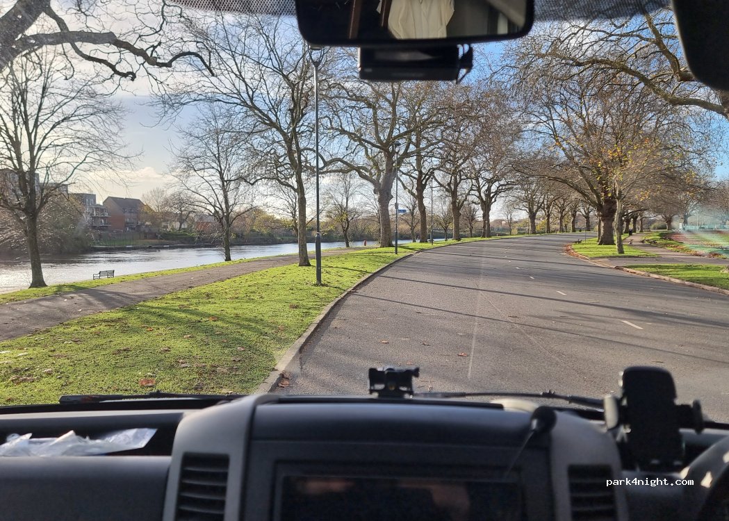 (NG2 2JS) Nottingham - Victoria Embankment — foto 2
