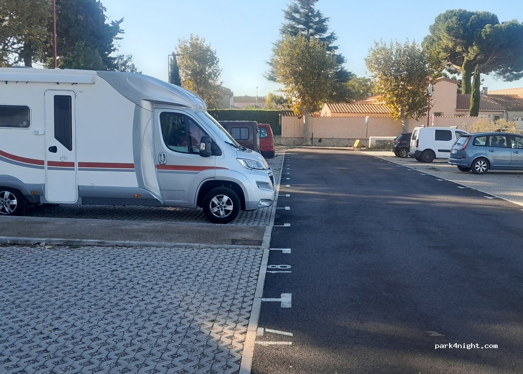 (11110) Vinassan - Rue du Docteur Augé — foto