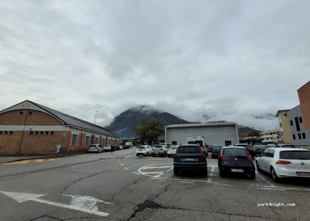 (33028) Tolmezzo - Via Cesare Battisti — foto
