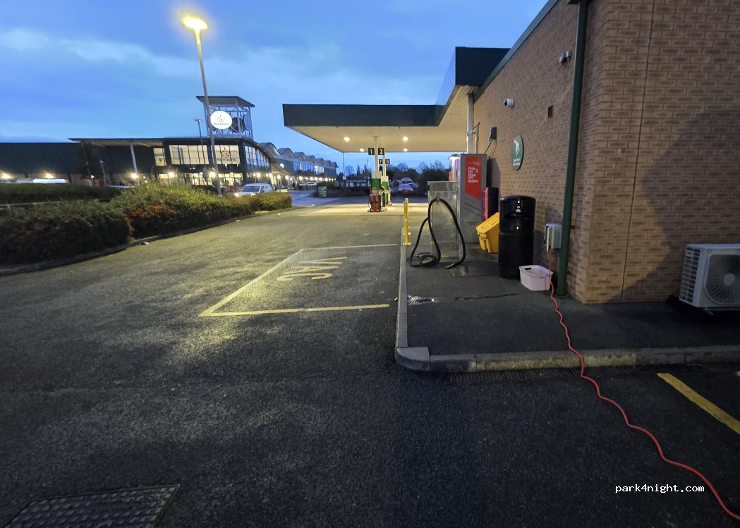 (LL13 7TU) Wrexham - Ruthin Road — foto