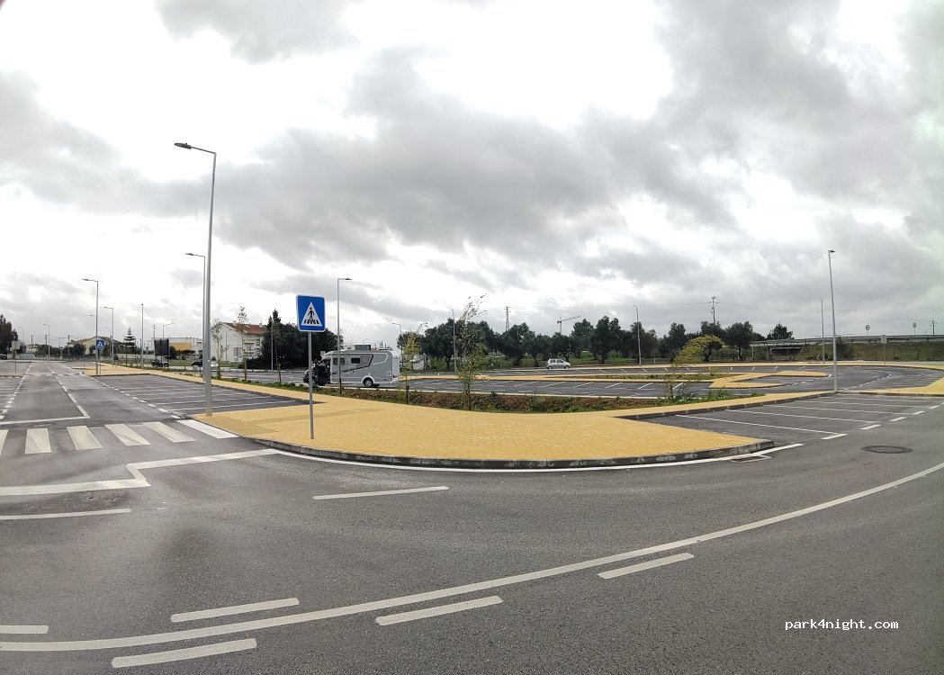 (2415-596) Marrazes e Barosa - Estrada do Campo de Tiro — foto