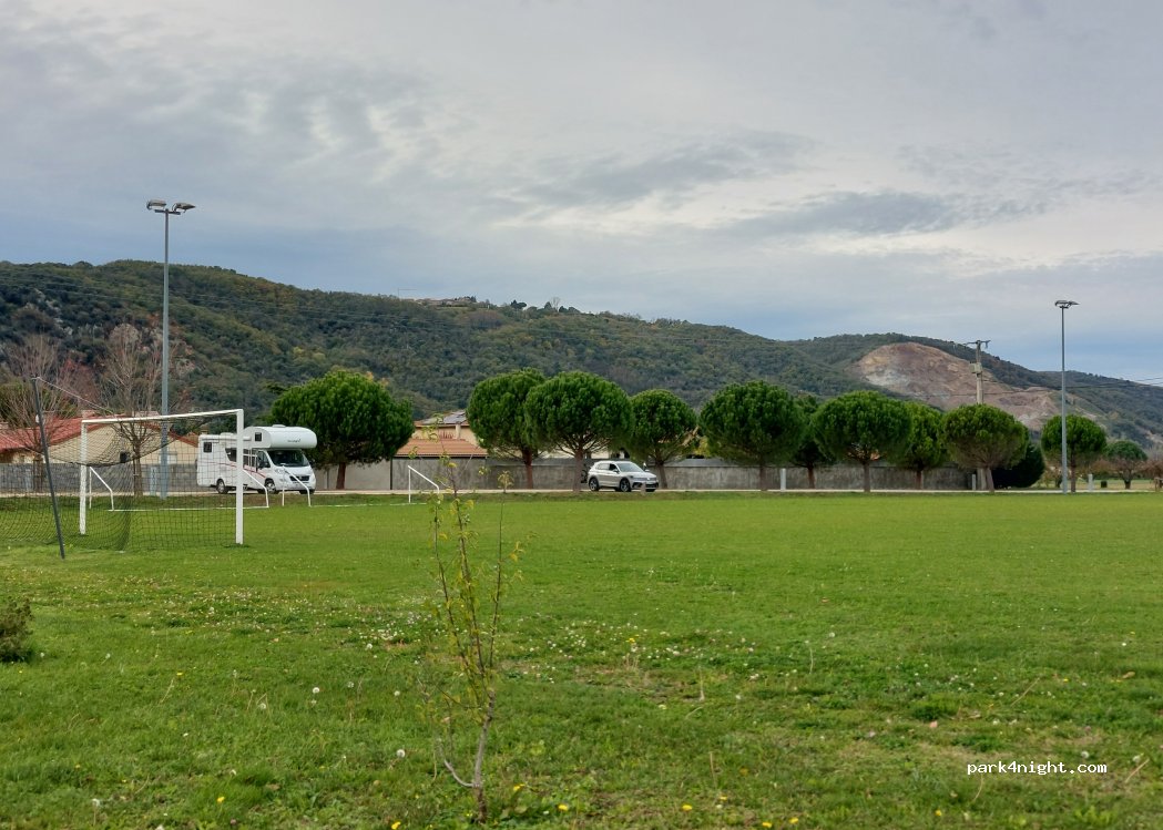 (07340) Champagne - Allée du Stade — foto 2