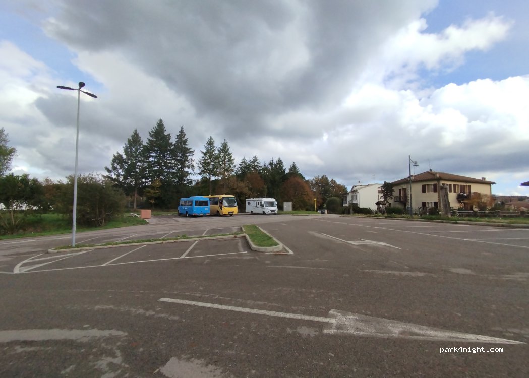 (53012) Monticiano - Via Martiri di Scalvaia — foto