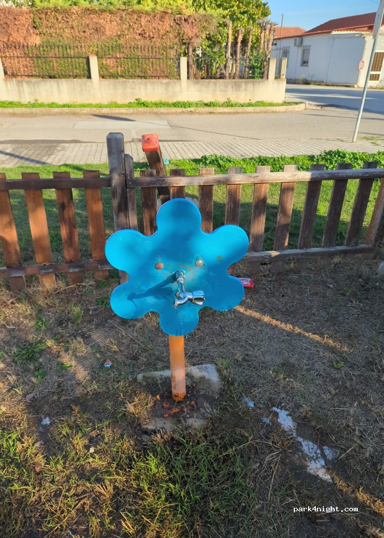 (67100) Petinos - Unnamed Road — foto