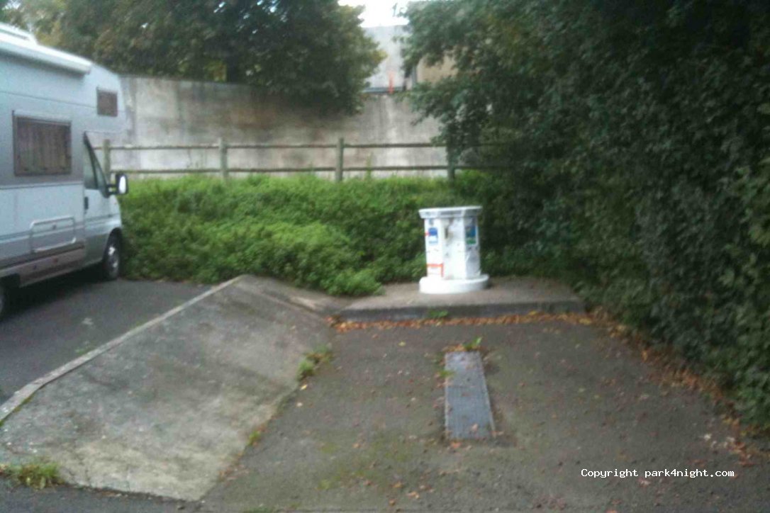 (85250) Chavagnes-en-Paillers - Place des Arcades — foto 3