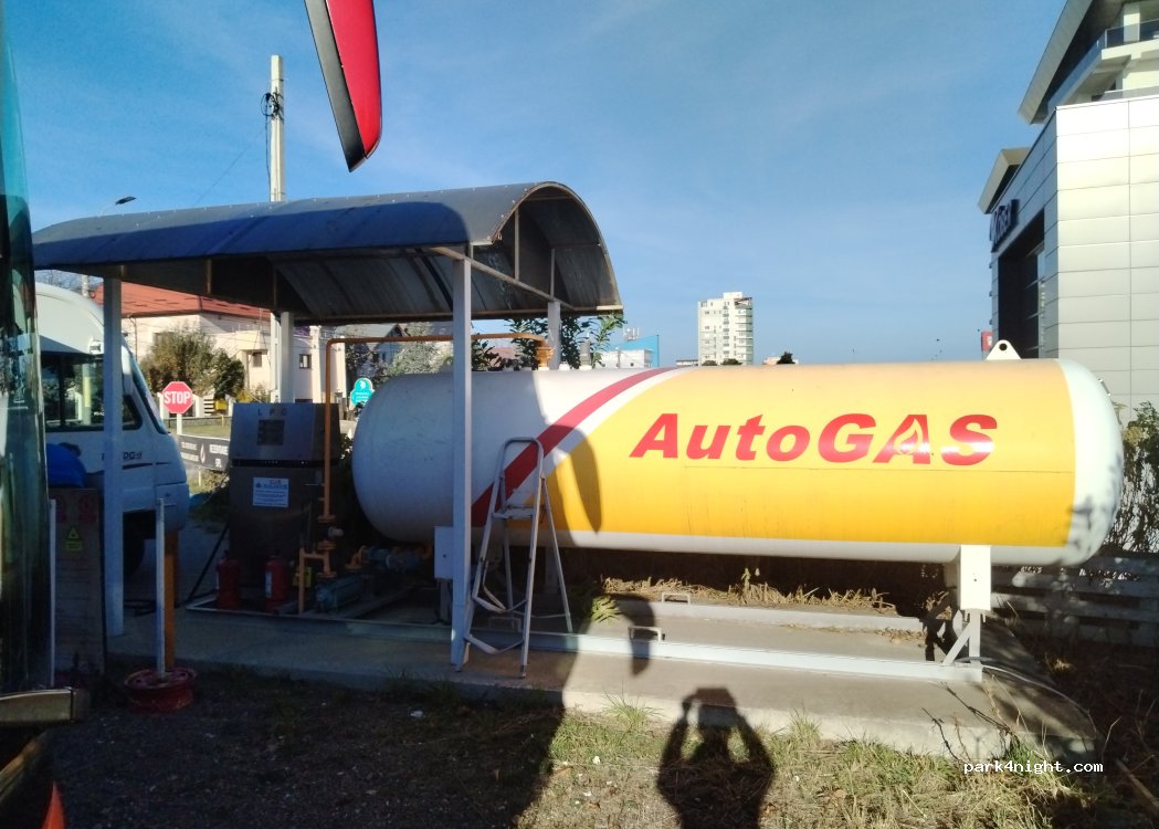 (720285) Suceava - Bulevardul Sofia Vicoveanca — foto 3
