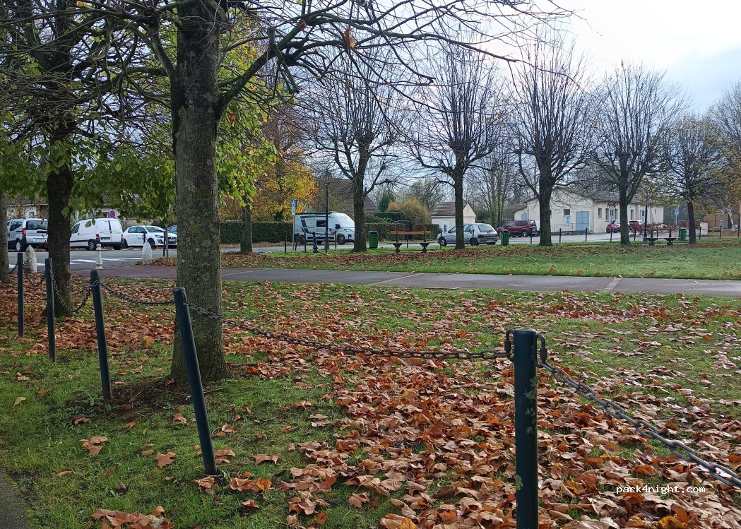 (60240) Chaumont-en-Vexin - Rle de la Foulerie — foto 2