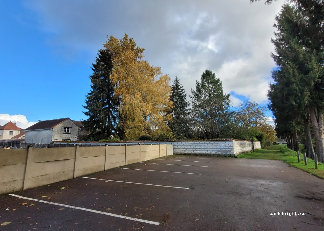 (89100) Malay-le-Grand - Avenue de la Gare — foto