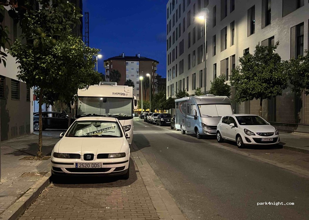 (14404) Cordova - Calle Escritora Carmén de Burgos — foto