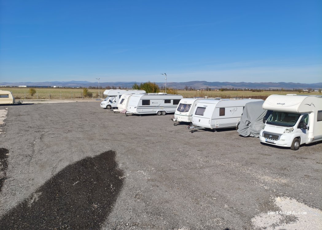 Caravan Park Bankya - Parking 2 — foto 2