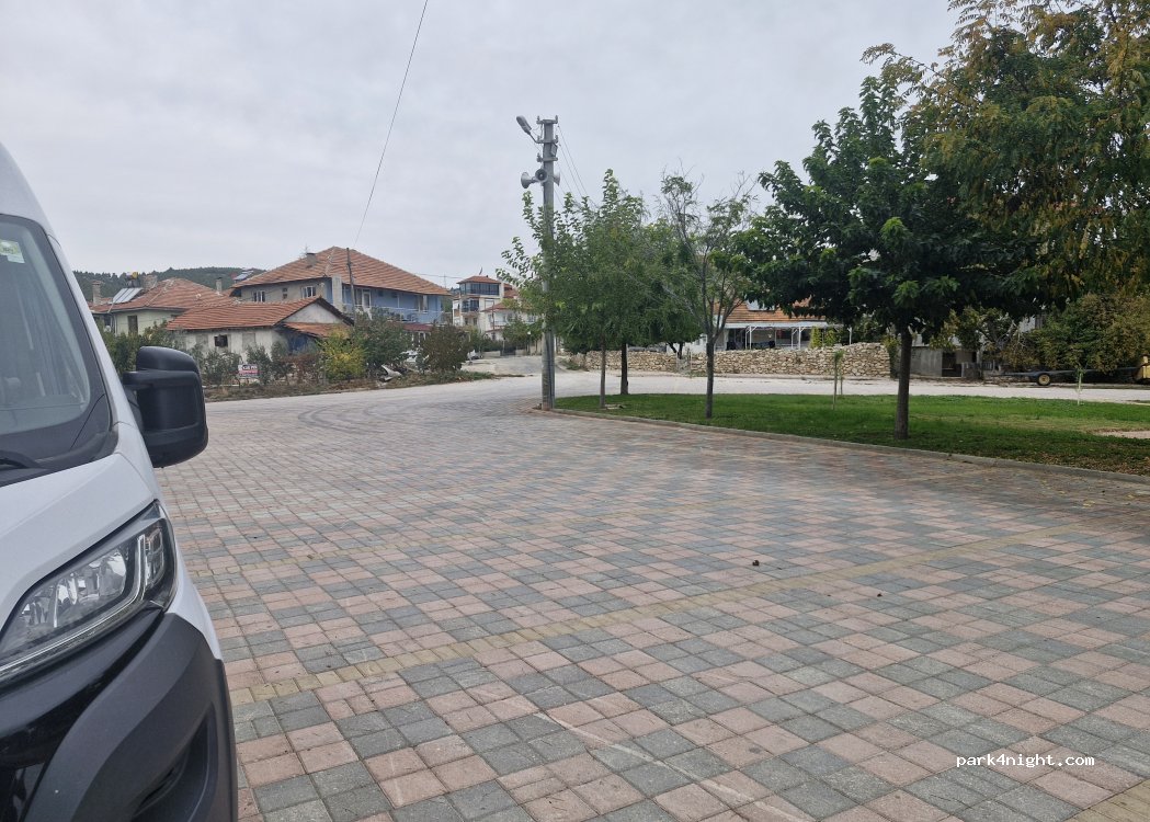 (07800) Korkuteli - 5011. Sokak — foto