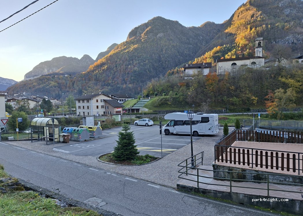 (36040) Pedemonte - Via Longhi — foto