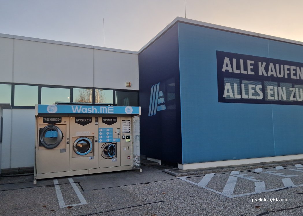 (4050) Traun - Wiener Bundesstraße — foto