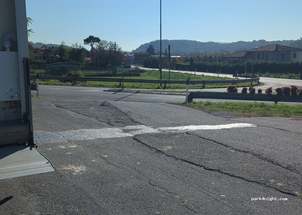 (23898) Villa d'Adda - Via Robasacchi — foto