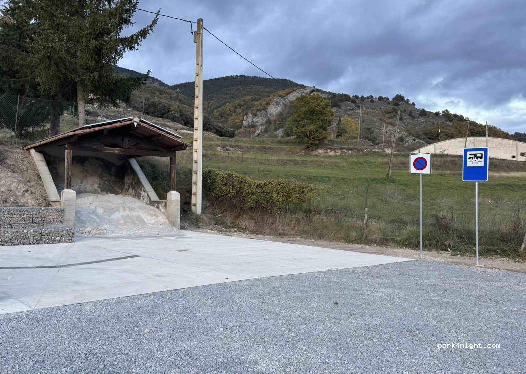 (17531) Gombrèn - Camí del Cementiri — foto
