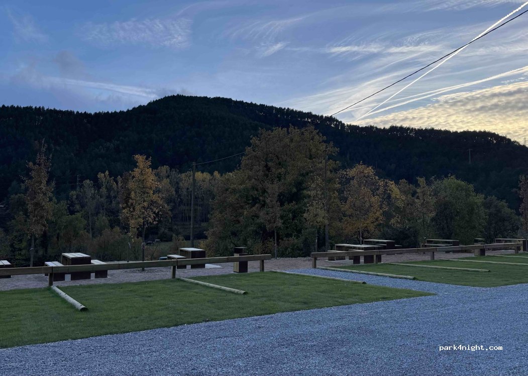 (17531) Gombrèn - Camí del Cementiri — foto 4
