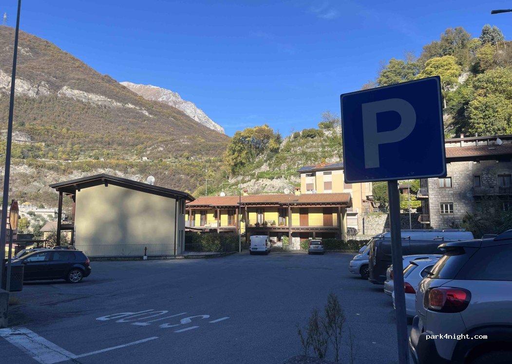 (25043) Breno - Via Cesare Battisti — foto 3