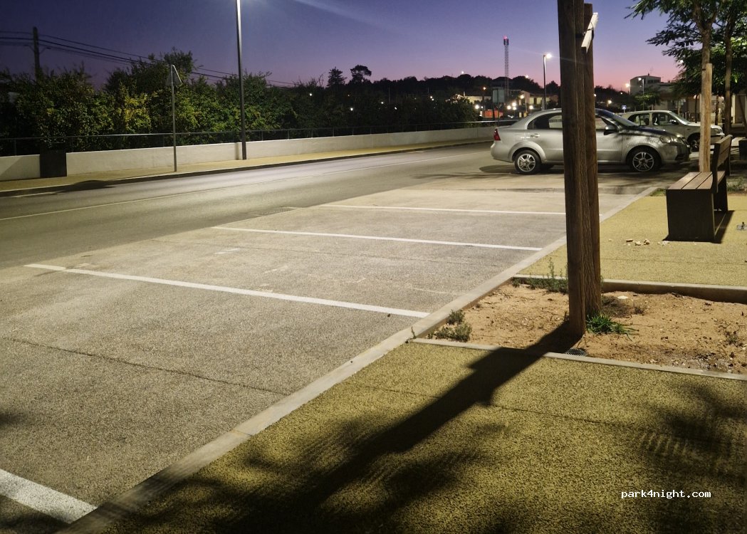 (8401-901) Estômbar e Parchal - Rua 20 de Junho — foto