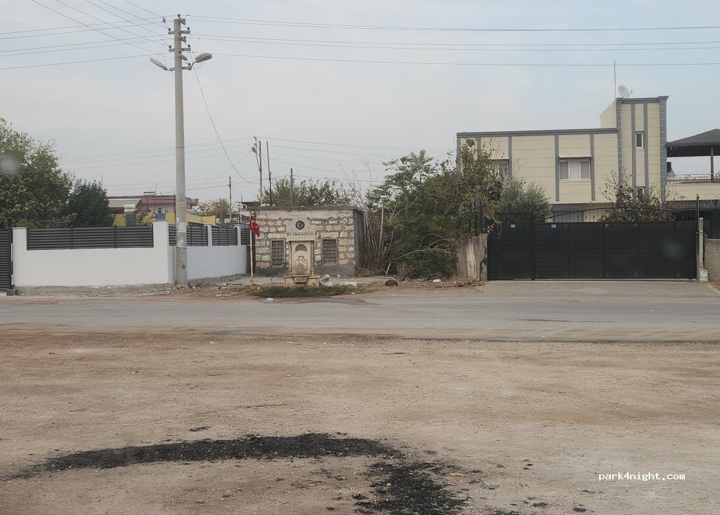(01400) Kürkçüler - Unnamed Road — foto