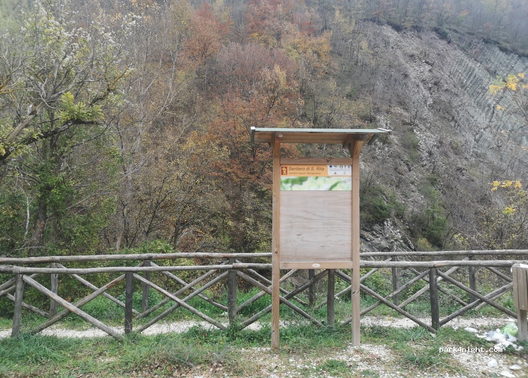 (06043) Cascia - Strada Regionale 320dir di Cascia — foto 3
