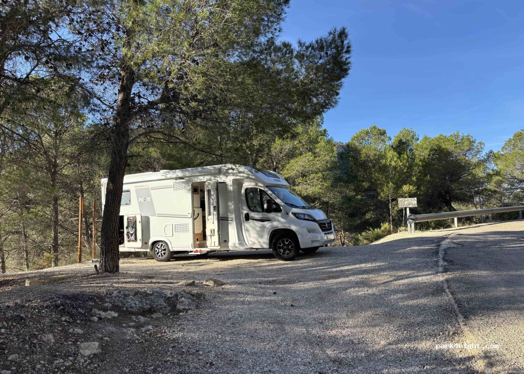 (46199) Cortes de Pallás - Unnamed Road — foto 3