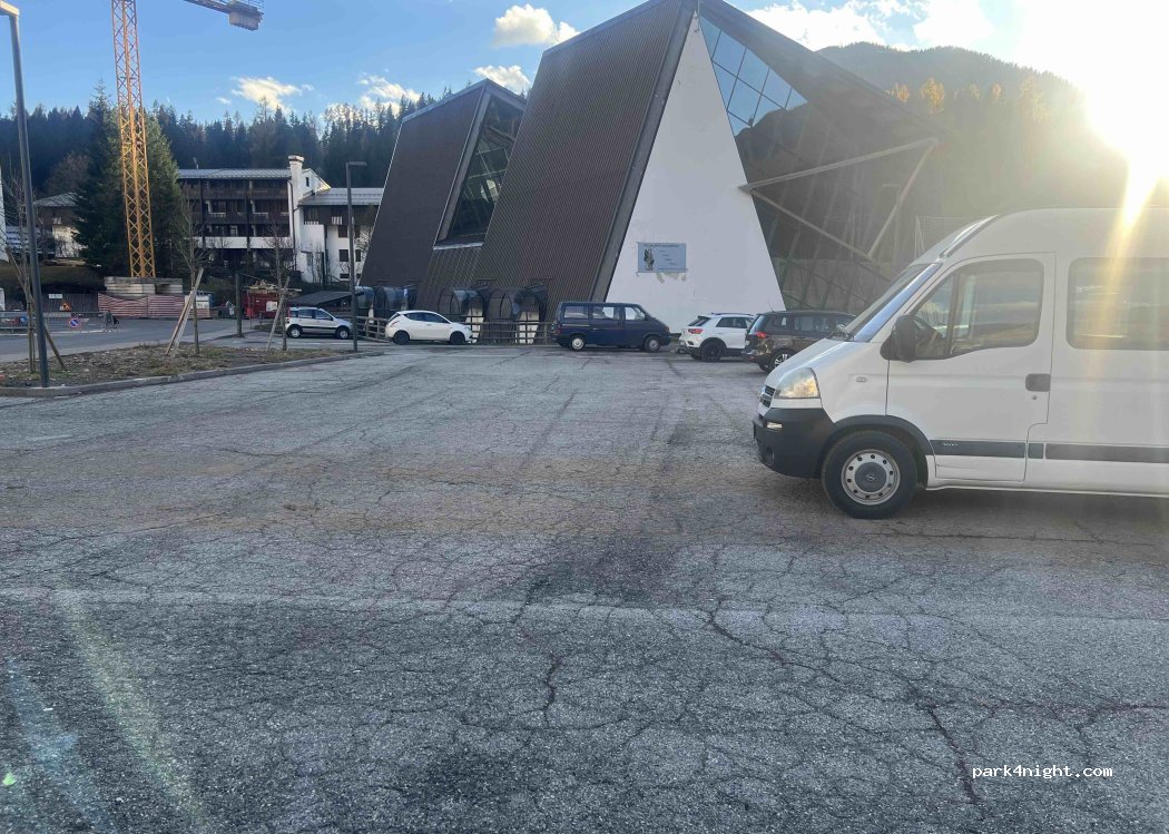 (38054) San Martino di Castrozza - Via Herman Panzer — foto
