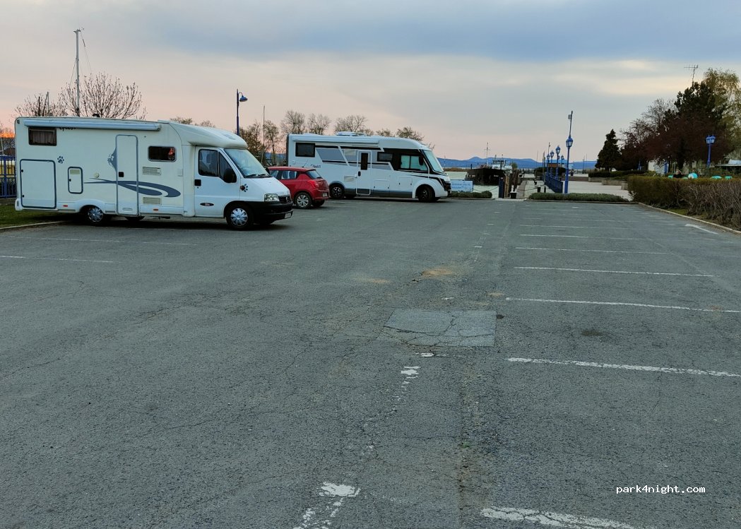 (8630) Balatonboglár - 3 Parti sétány — foto 3