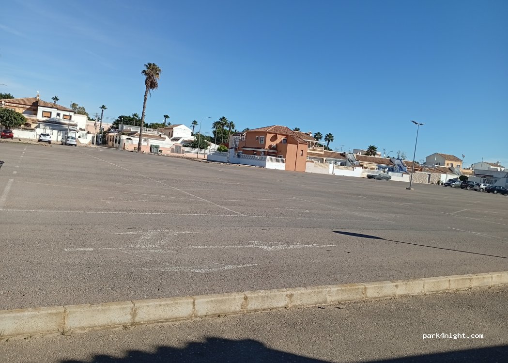 (30710) Los Alcázares - Calle Aries — foto