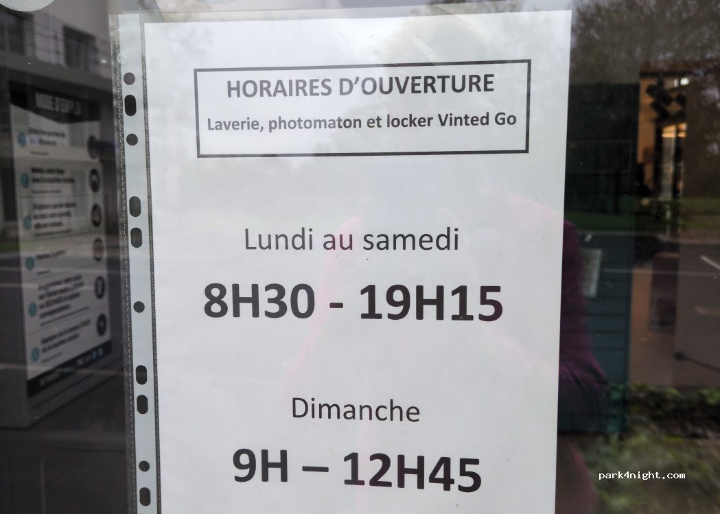 (85800) Le Fenouiller - Rue du Centre — foto
