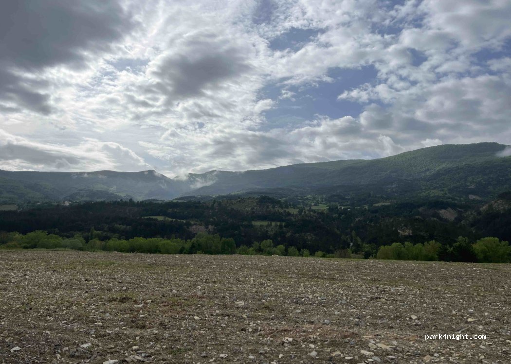 (05300) Barret-sur-Méouge - D942 — foto 2