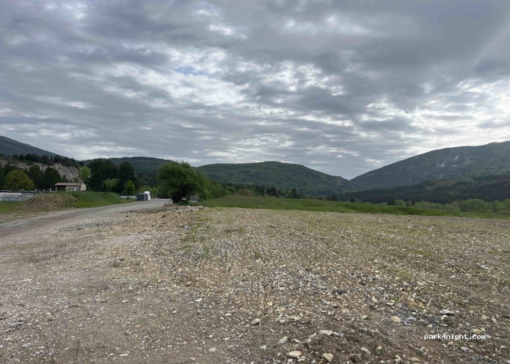 (05300) Barret-sur-Méouge - D942 — foto 4