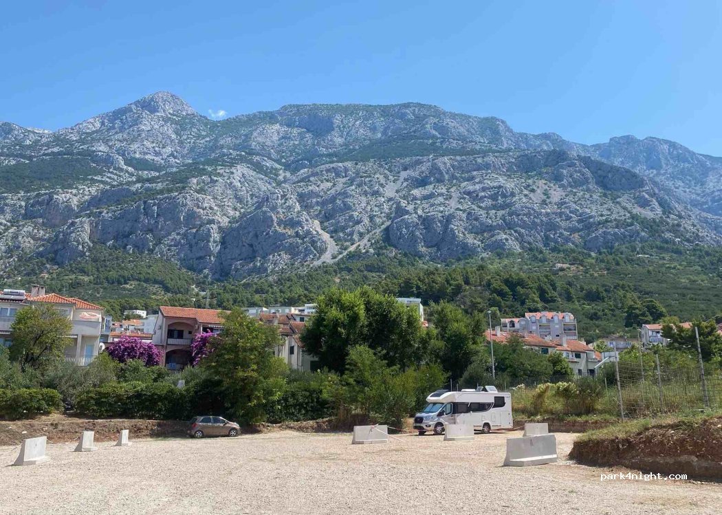 (21300) Makarska - 2 Ulica Petra Perice — foto
