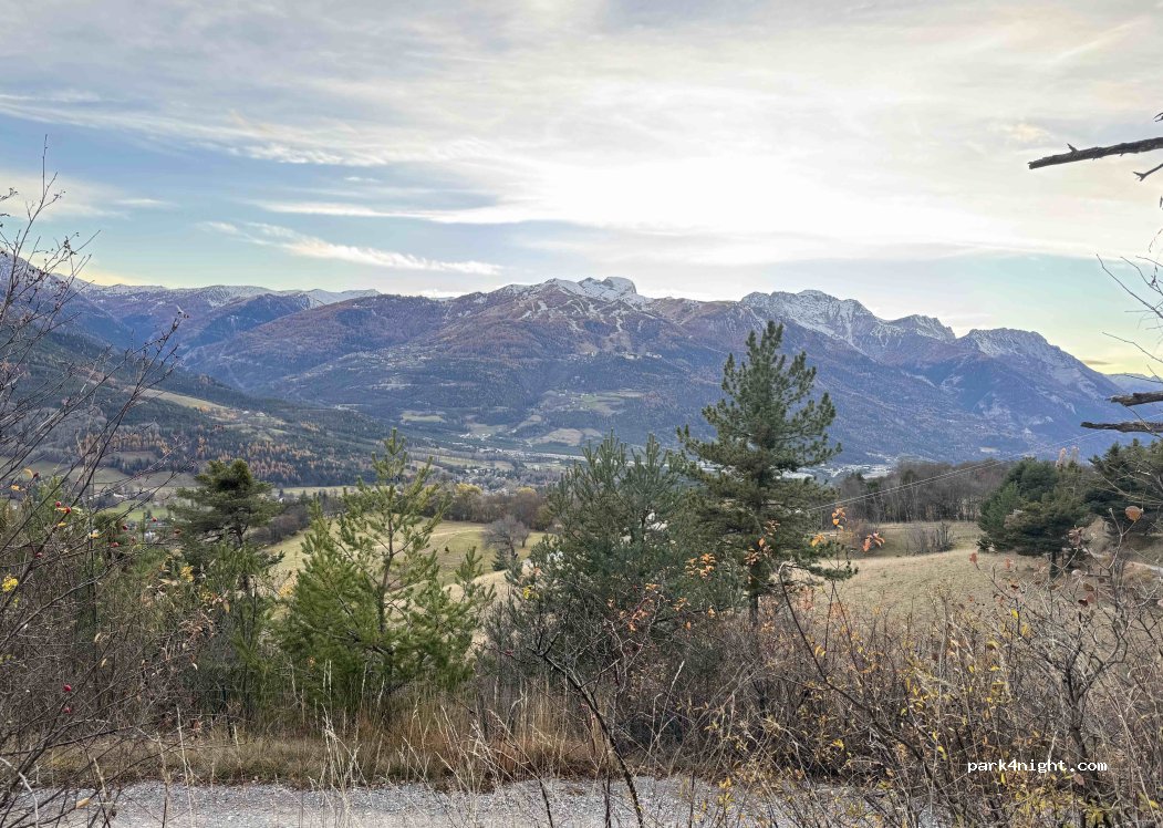 (04400) Barcelonnette - — foto 2