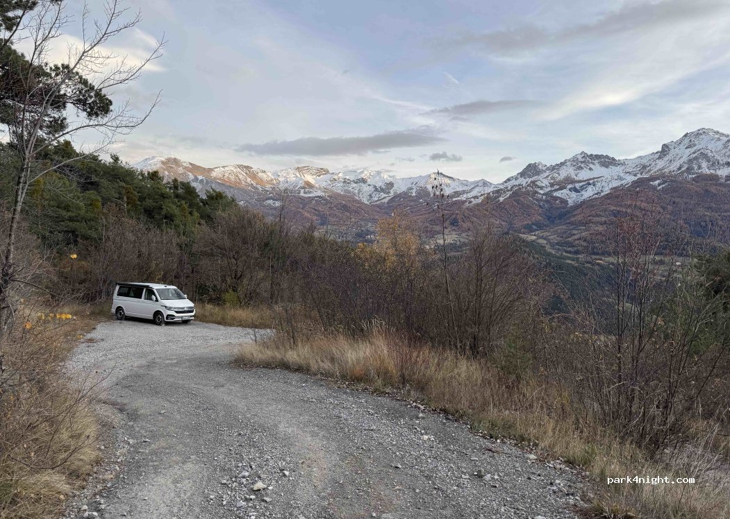 (04400) Barcelonnette - — foto 4