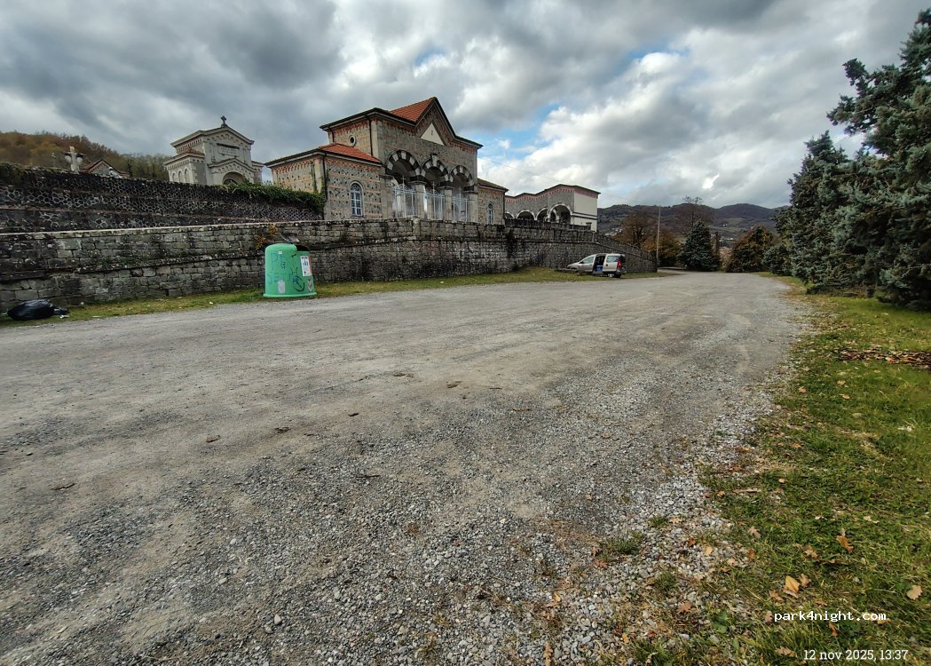 (43043) Borgo Val di Taro - via del Cimitero — foto