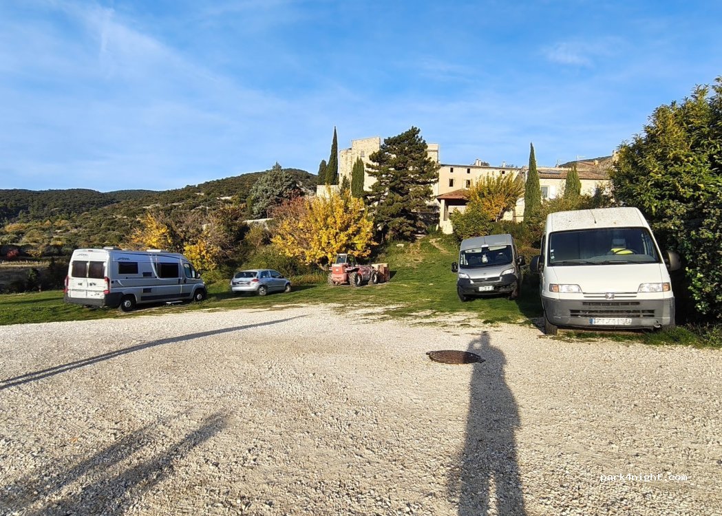 (26770) Rousset-les-Vignes - D 620 — foto 2