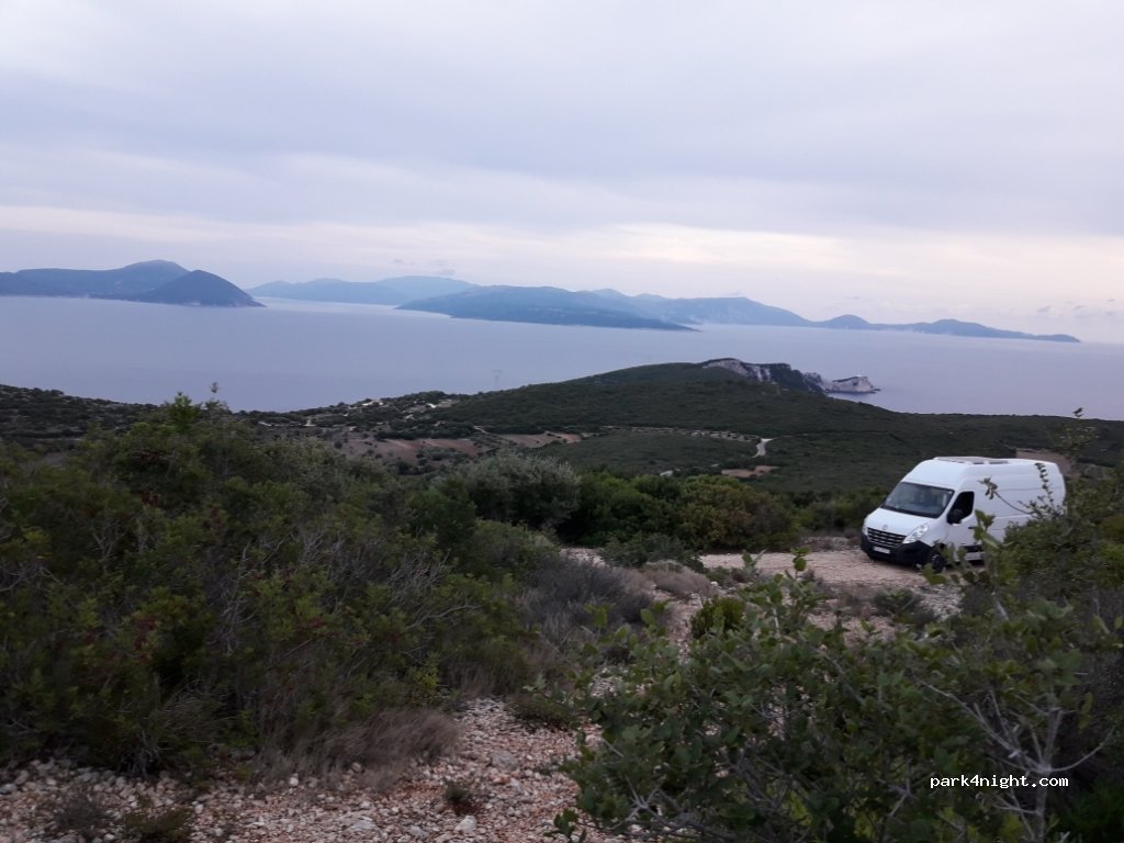 (310 82) Apollonii - Eparchiaki Odos Komiliou - Akrotiriou Lefkatas — foto