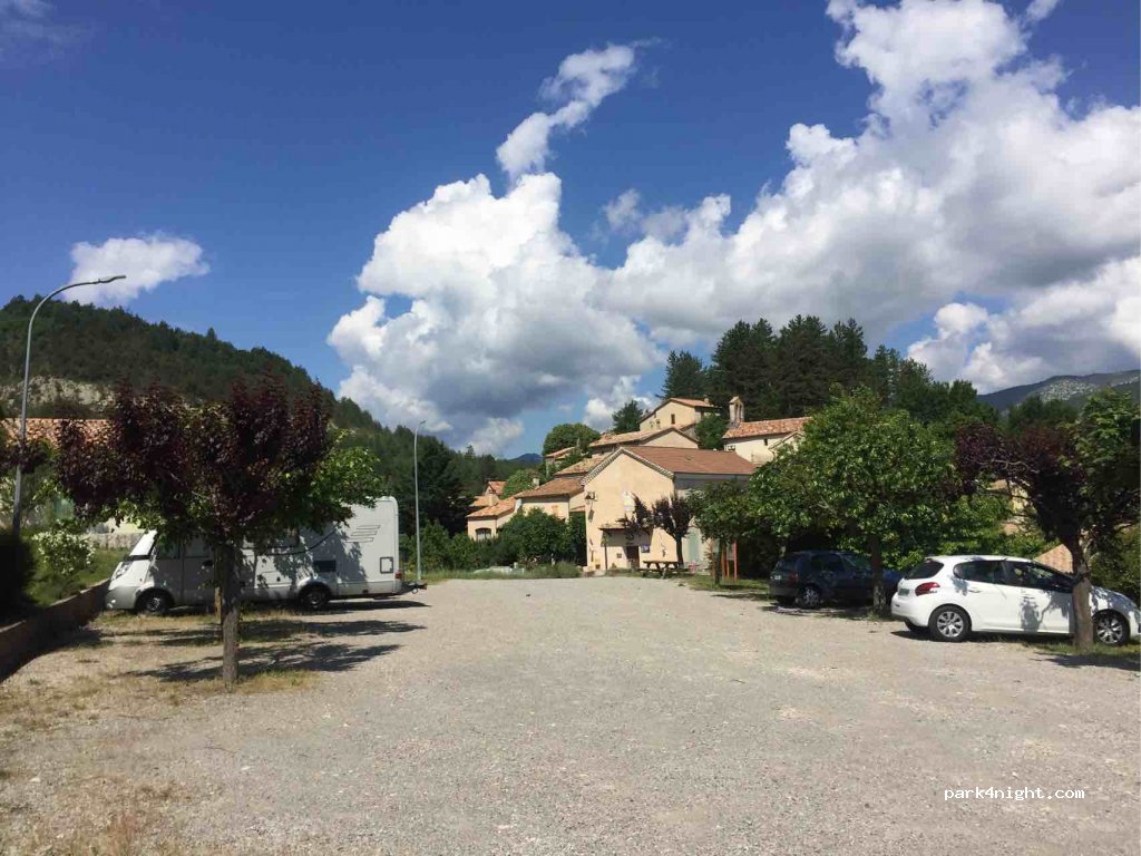 (05300) Salérans - D24A — foto